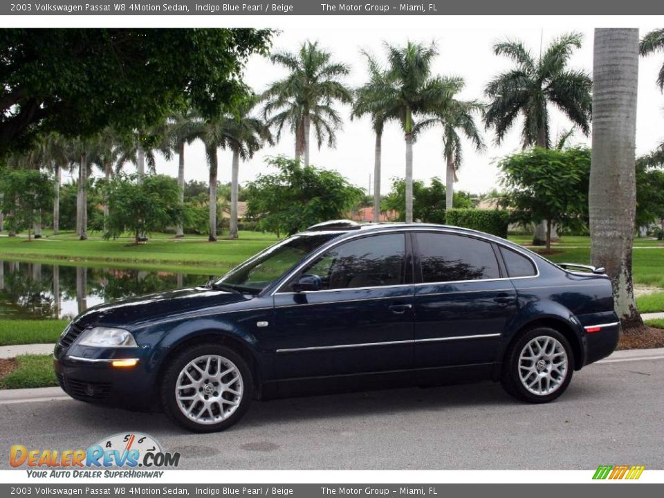 2003 Volkswagen Passat W8 4Motion Sedan Indigo Blue Pearl / Beige Photo #3