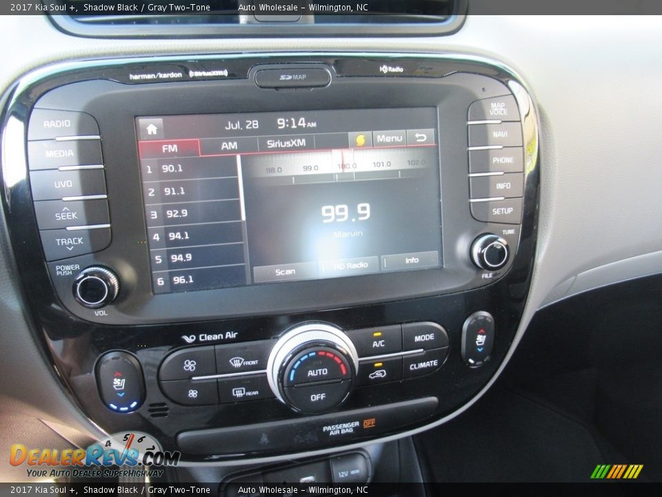 2017 Kia Soul + Shadow Black / Gray Two-Tone Photo #17