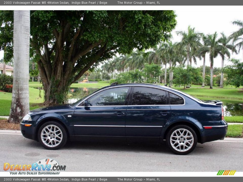 2003 Volkswagen Passat W8 4Motion Sedan Indigo Blue Pearl / Beige Photo #5