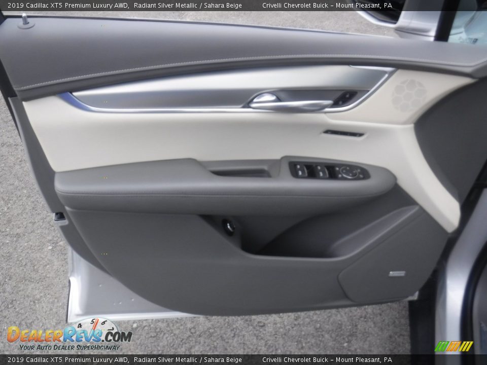 2019 Cadillac XT5 Premium Luxury AWD Radiant Silver Metallic / Sahara Beige Photo #19