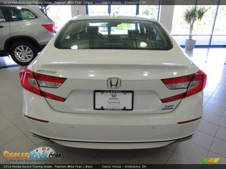 2019 Honda Accord Touring Sedan Platinum White Pearl / Black Photo #8