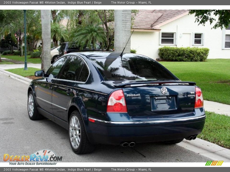 2003 Volkswagen Passat W8 4Motion Sedan Indigo Blue Pearl / Beige Photo #9