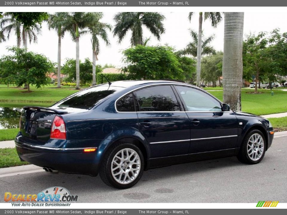 2003 Volkswagen Passat W8 4Motion Sedan Indigo Blue Pearl / Beige Photo #11