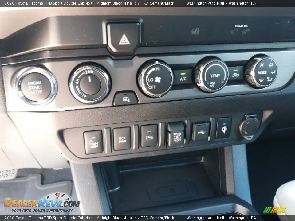 Controls of 2020 Toyota Tacoma TRD Sport Double Cab 4x4 Photo #11
