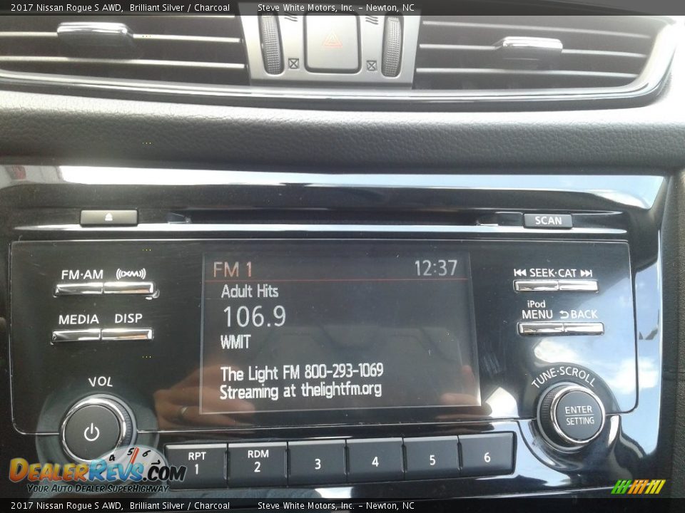 2017 Nissan Rogue S AWD Brilliant Silver / Charcoal Photo #20
