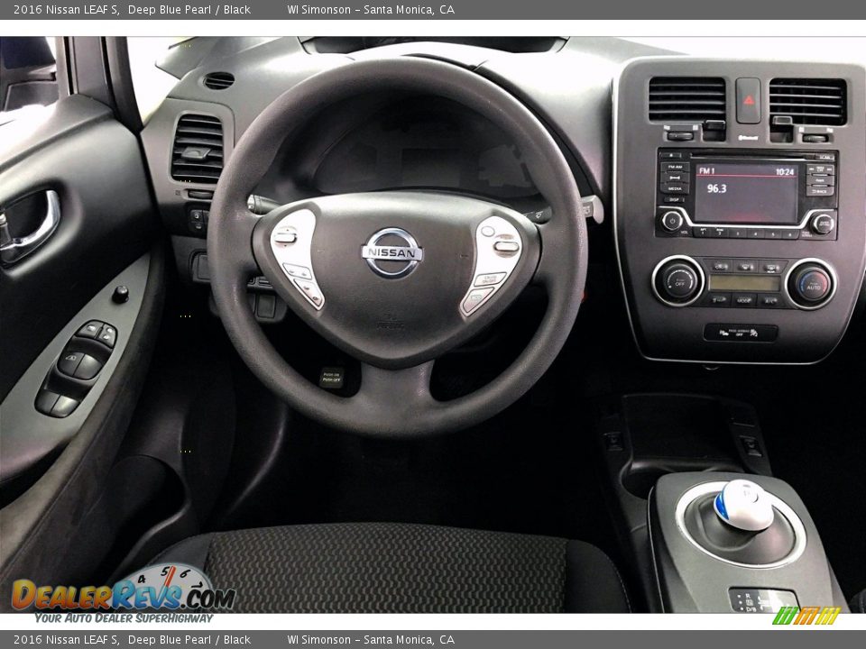 Dashboard of 2016 Nissan LEAF S Photo #4