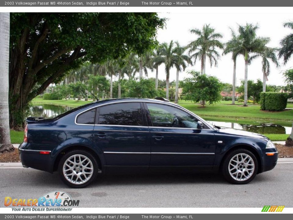 2003 Volkswagen Passat W8 4Motion Sedan Indigo Blue Pearl / Beige Photo #13