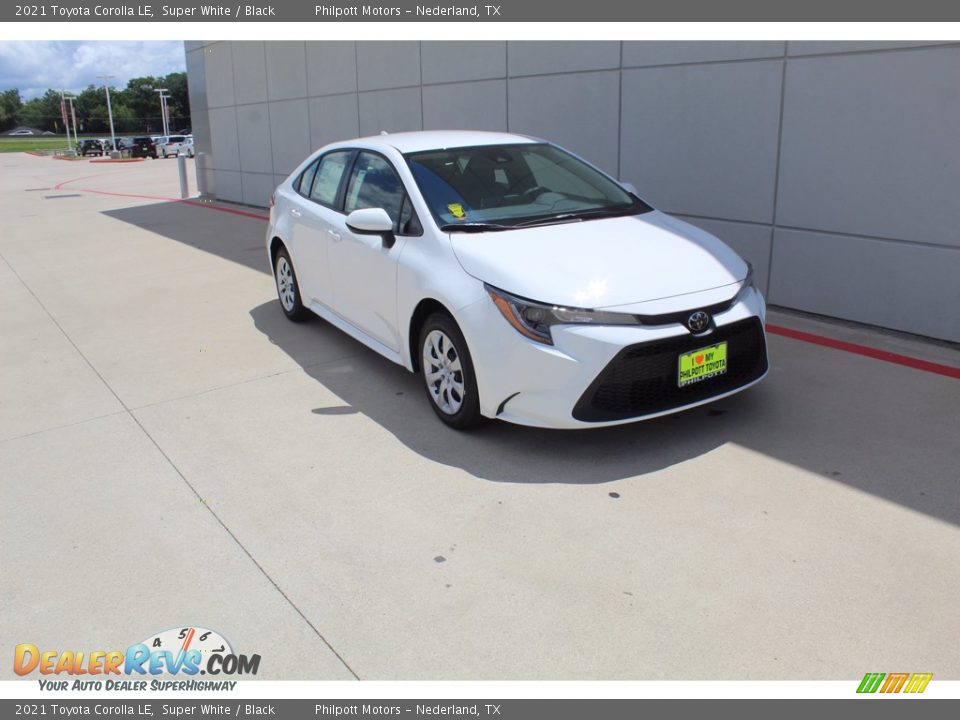 2021 Toyota Corolla LE Super White / Black Photo #2