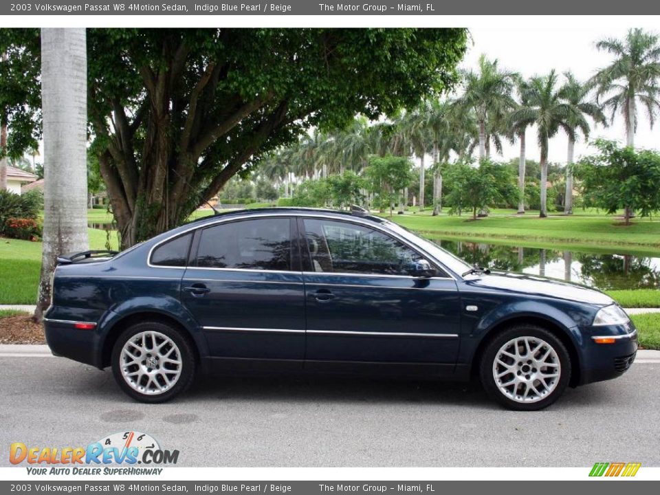 2003 Volkswagen Passat W8 4Motion Sedan Indigo Blue Pearl / Beige Photo #14