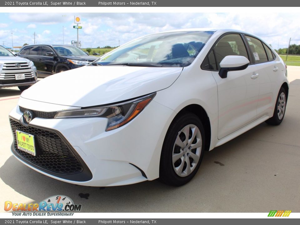 2021 Toyota Corolla LE Super White / Black Photo #4