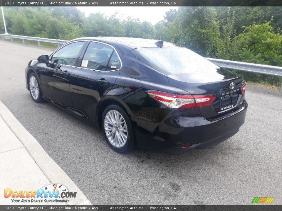 2020 Toyota Camry XLE Midnight Black Metallic / Ash Photo #2