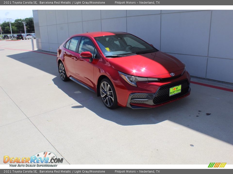 2021 Toyota Corolla SE Barcelona Red Metallic / Light Gray/Moonstone Photo #2