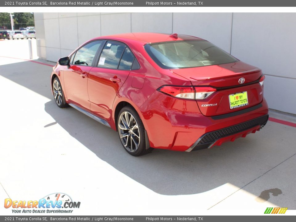 2021 Toyota Corolla SE Barcelona Red Metallic / Light Gray/Moonstone Photo #6