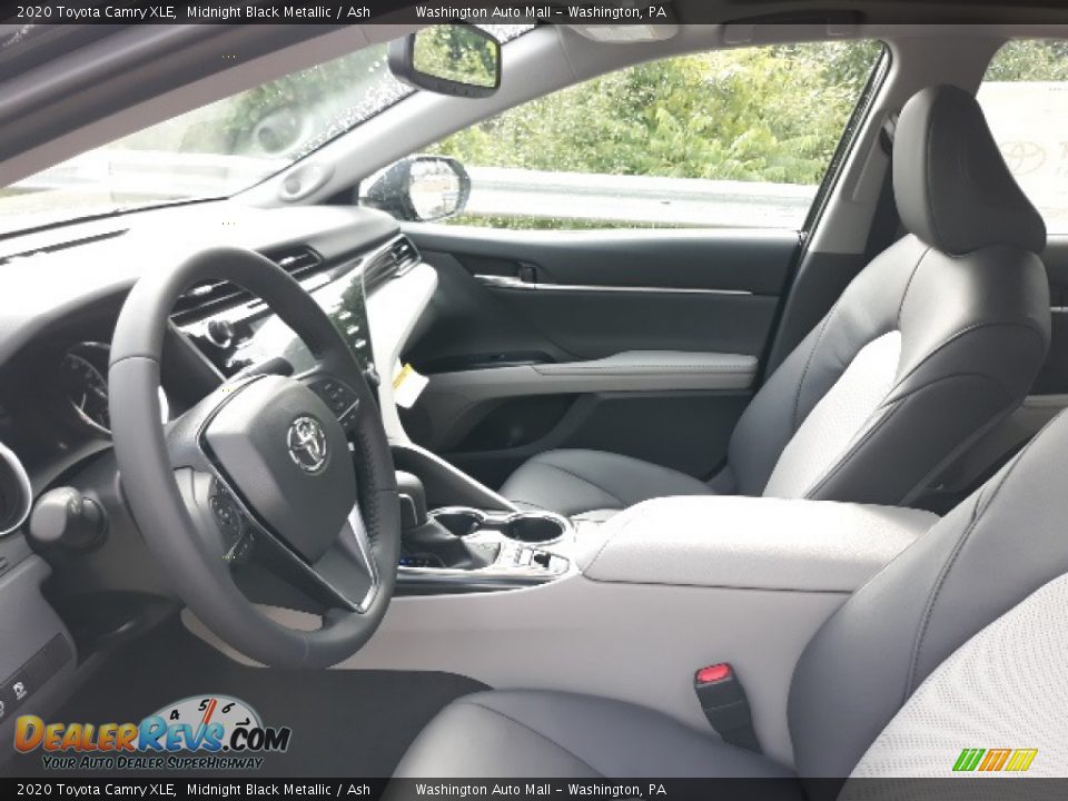 2020 Toyota Camry XLE Midnight Black Metallic / Ash Photo #21