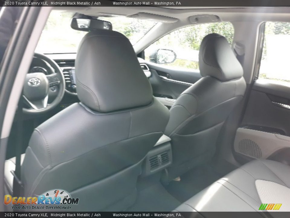 2020 Toyota Camry XLE Midnight Black Metallic / Ash Photo #25