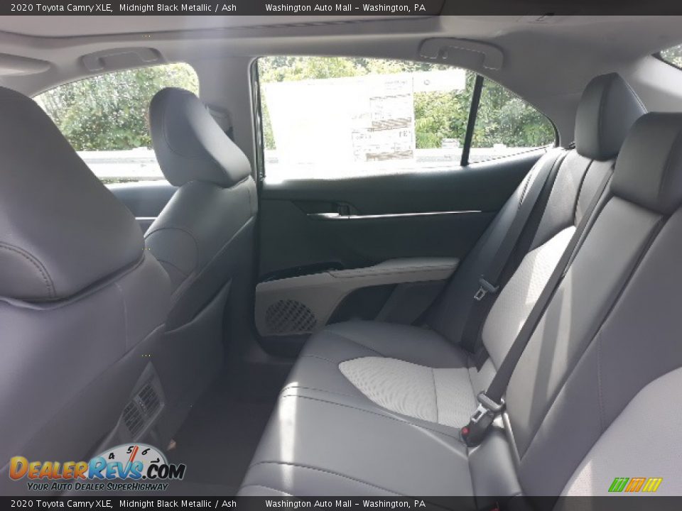 2020 Toyota Camry XLE Midnight Black Metallic / Ash Photo #26