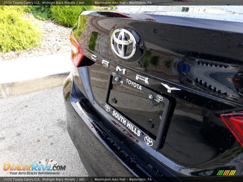 2020 Toyota Camry XLE Midnight Black Metallic / Ash Photo #35