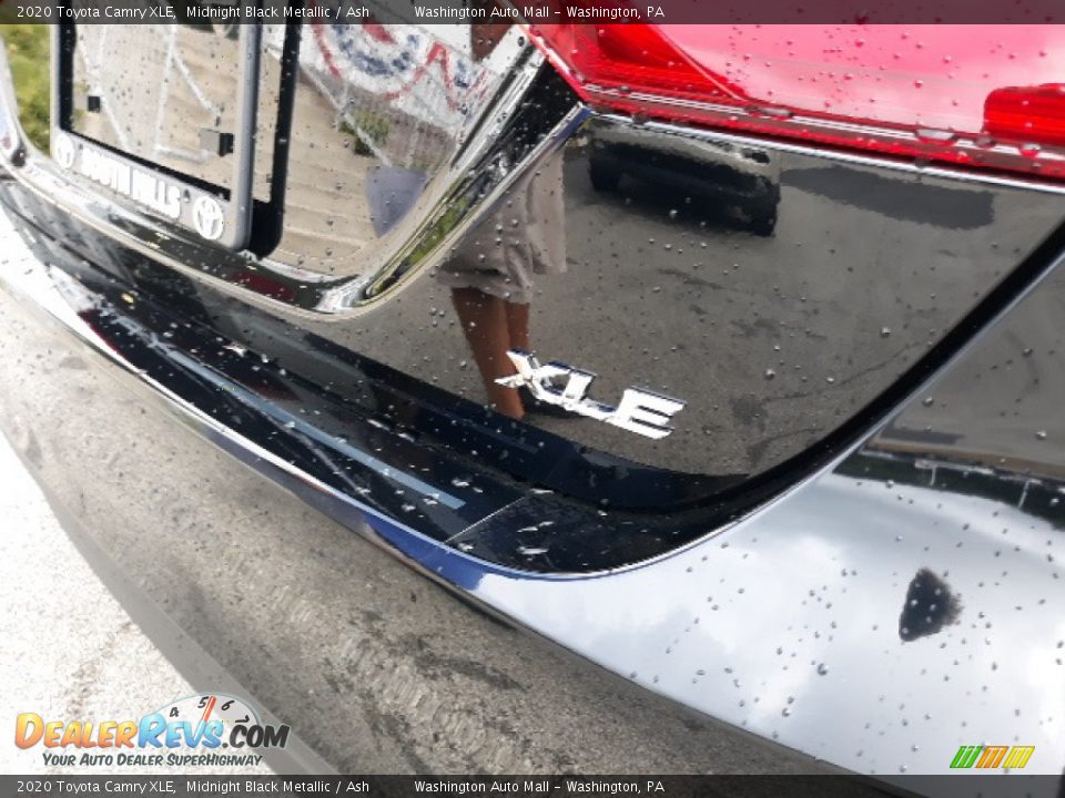 2020 Toyota Camry XLE Midnight Black Metallic / Ash Photo #36
