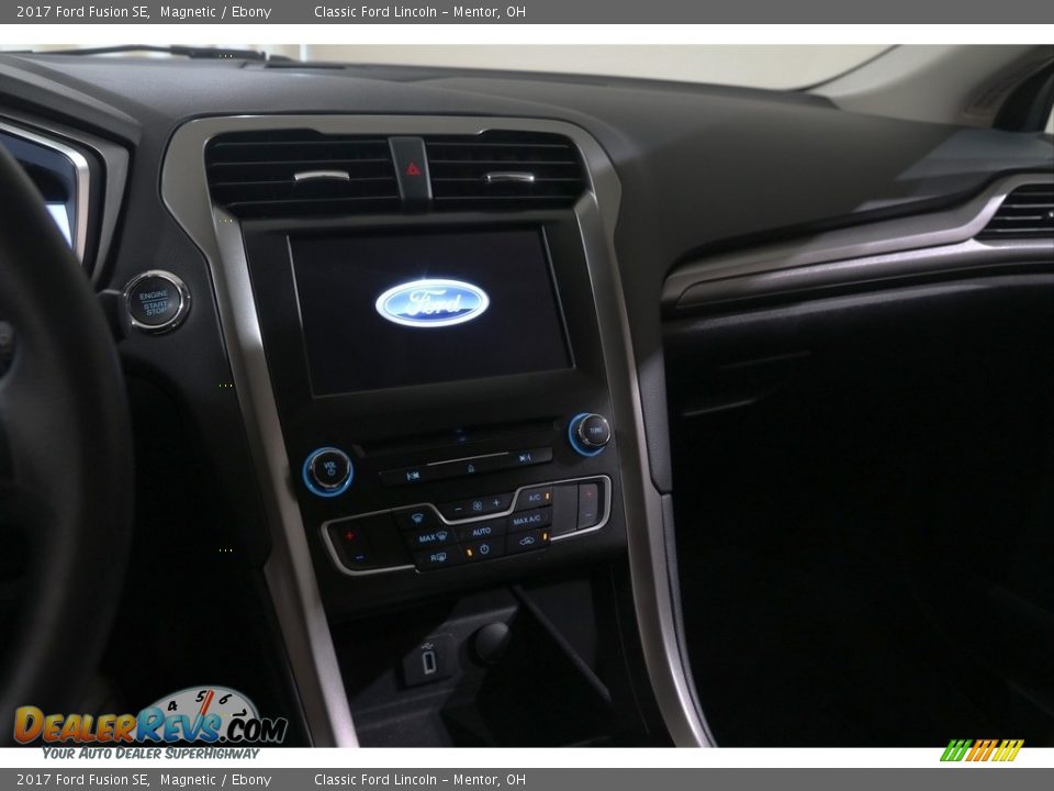 2017 Ford Fusion SE Magnetic / Ebony Photo #10