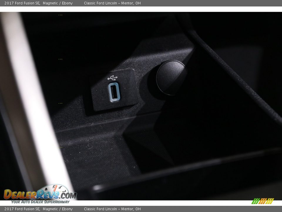 2017 Ford Fusion SE Magnetic / Ebony Photo #17