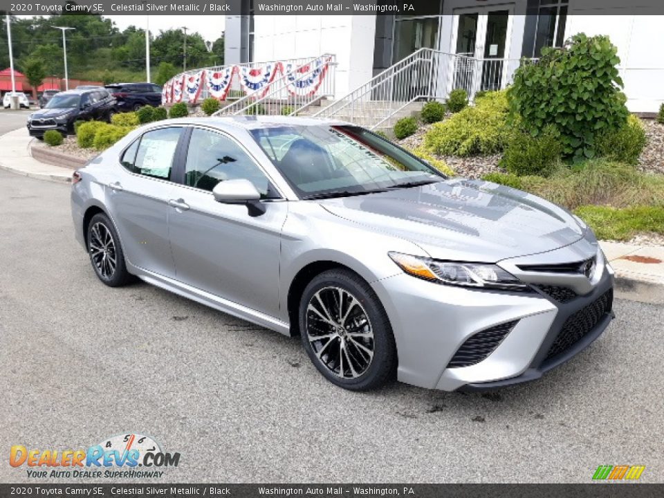 Front 3/4 View of 2020 Toyota Camry SE Photo #27