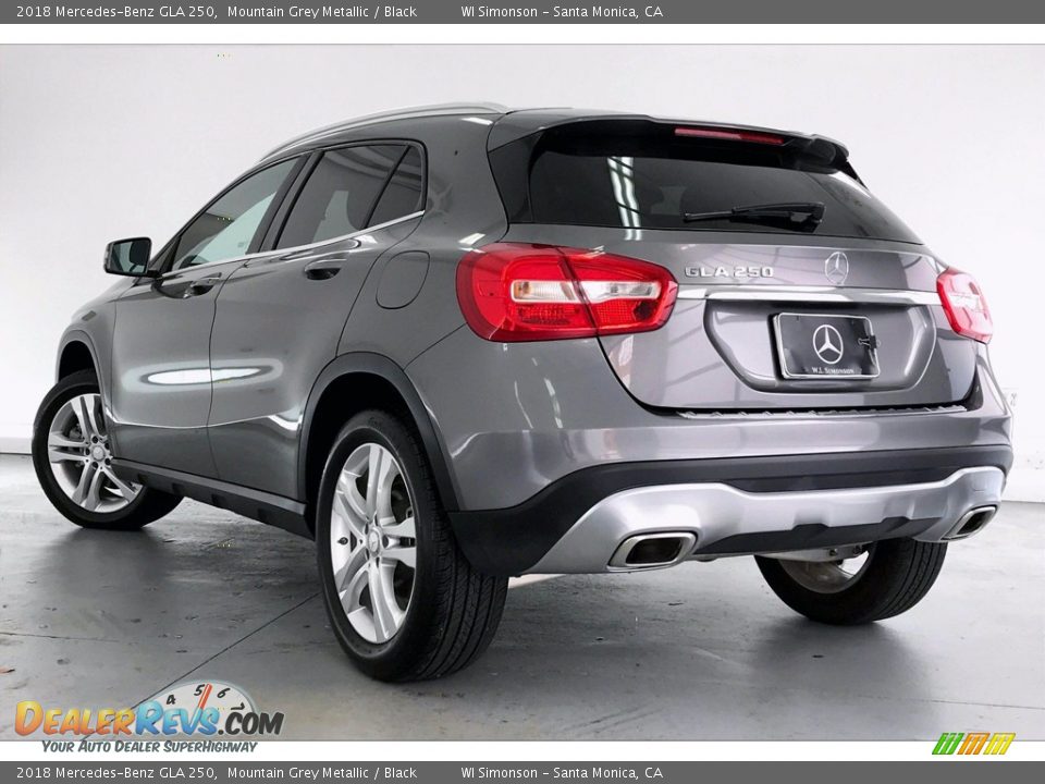 2018 Mercedes-Benz GLA 250 Mountain Grey Metallic / Black Photo #10