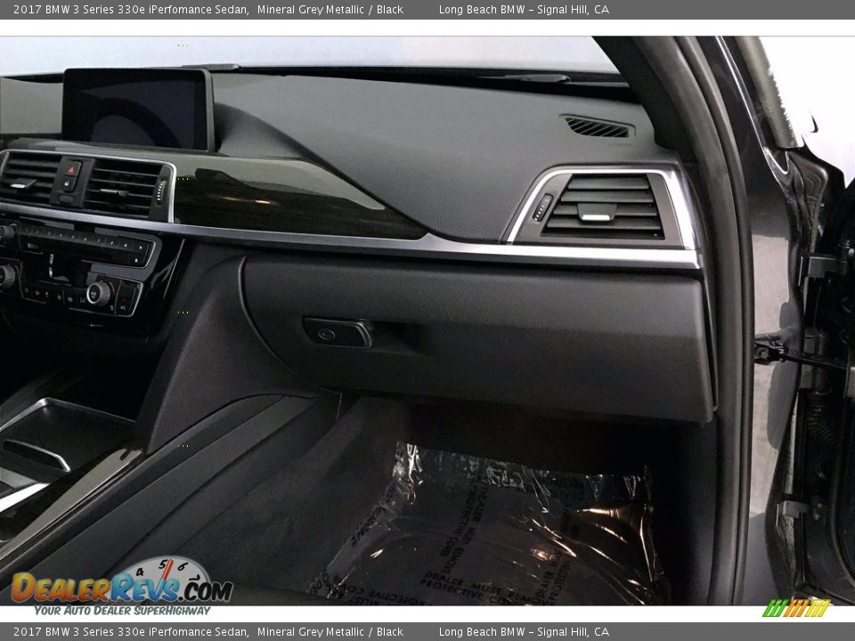 2017 BMW 3 Series 330e iPerfomance Sedan Mineral Grey Metallic / Black Photo #22