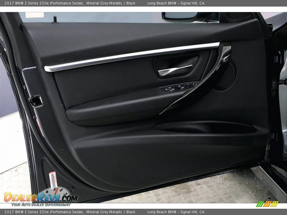 2017 BMW 3 Series 330e iPerfomance Sedan Mineral Grey Metallic / Black Photo #23