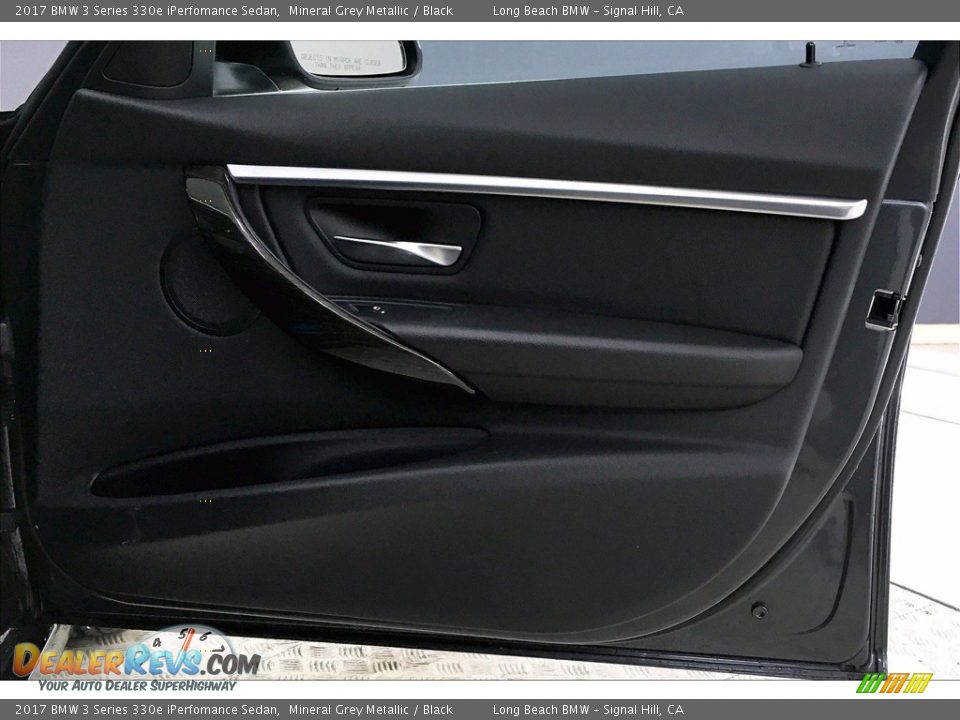 2017 BMW 3 Series 330e iPerfomance Sedan Mineral Grey Metallic / Black Photo #24