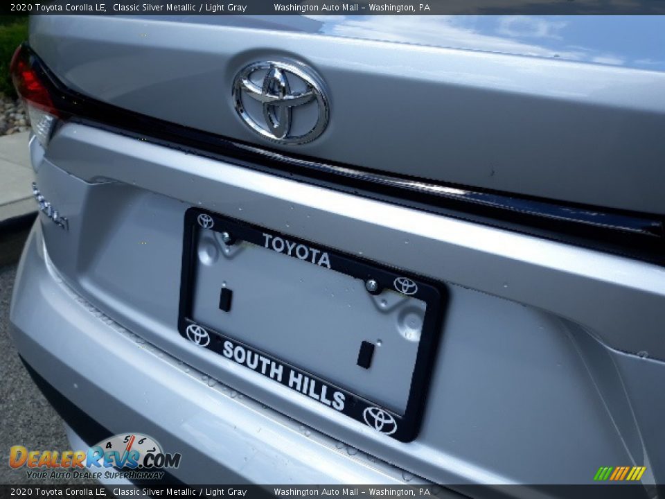 2020 Toyota Corolla LE Classic Silver Metallic / Light Gray Photo #34