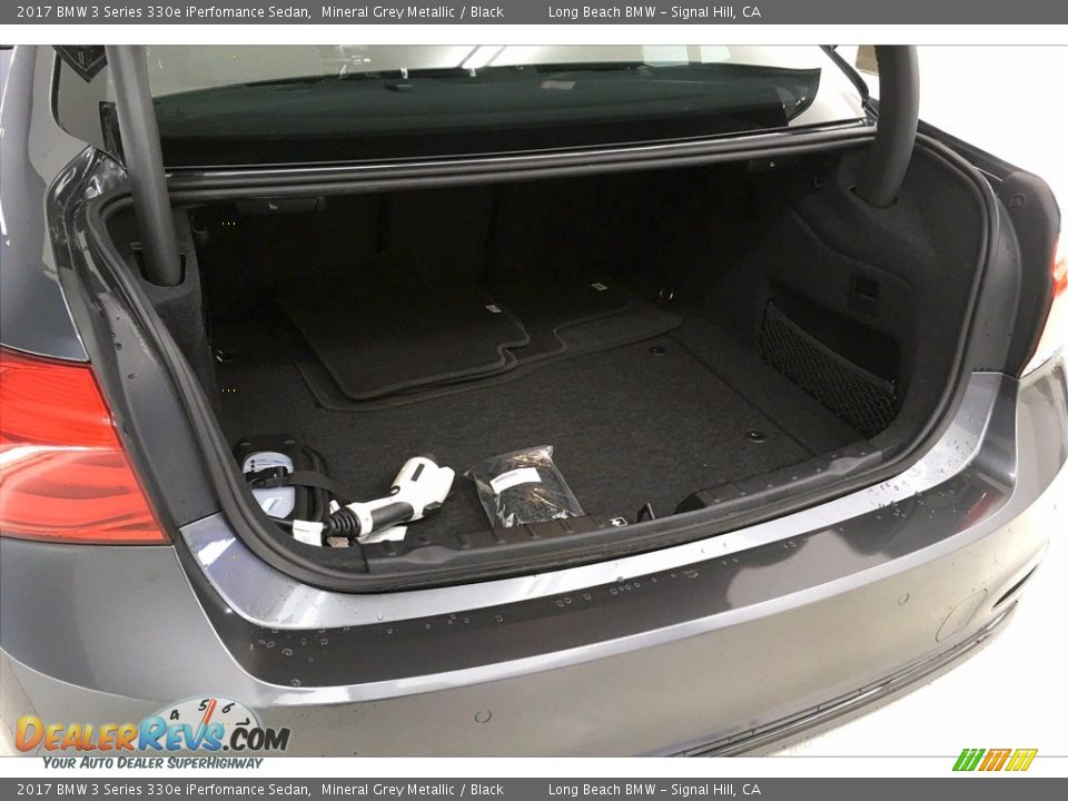 2017 BMW 3 Series 330e iPerfomance Sedan Mineral Grey Metallic / Black Photo #31