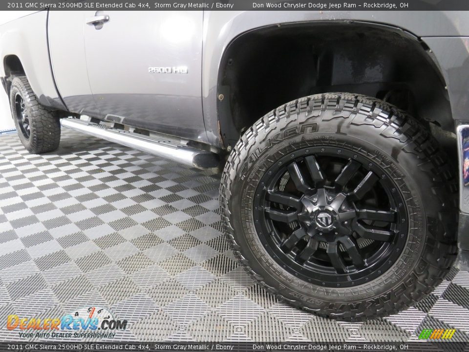 Custom Wheels of 2011 GMC Sierra 2500HD SLE Extended Cab 4x4 Photo #6