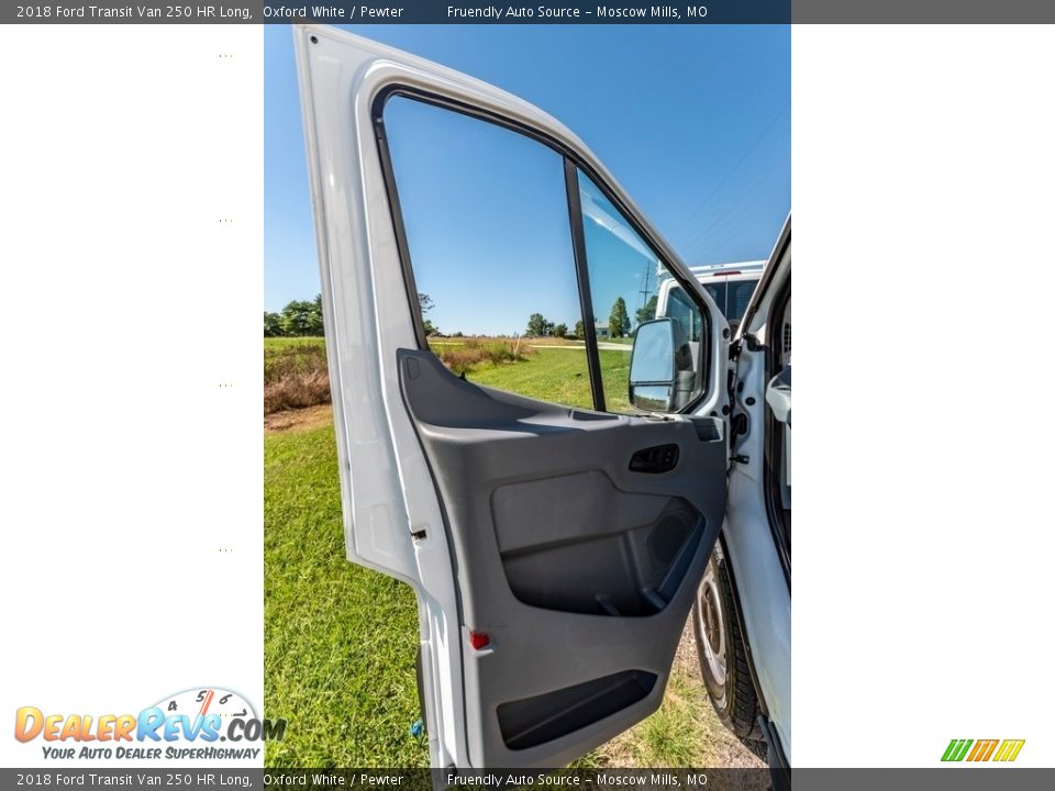 2018 Ford Transit Van 250 HR Long Oxford White / Pewter Photo #21