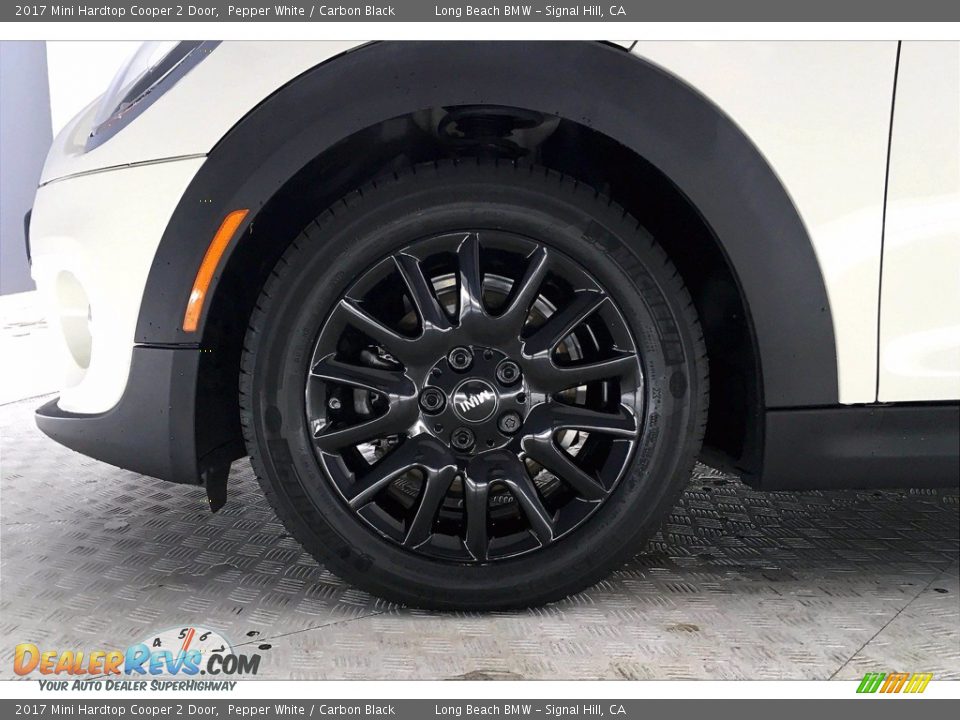 2017 Mini Hardtop Cooper 2 Door Pepper White / Carbon Black Photo #8
