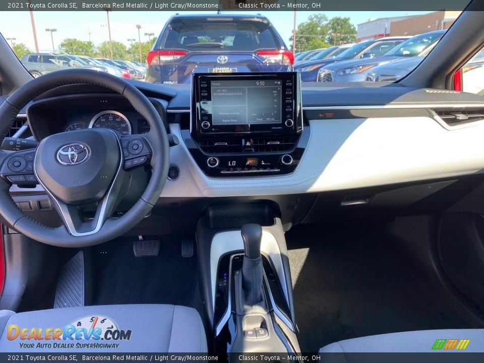 Dashboard of 2021 Toyota Corolla SE Photo #4