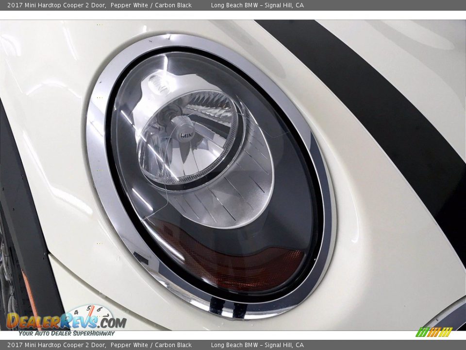 2017 Mini Hardtop Cooper 2 Door Pepper White / Carbon Black Photo #25