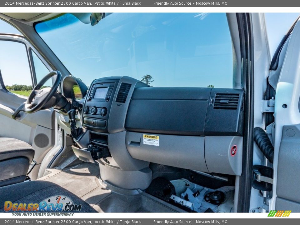 2014 Mercedes-Benz Sprinter 2500 Cargo Van Arctic White / Tunja Black Photo #29