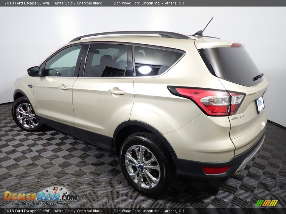 2018 Ford Escape SE 4WD White Gold / Charcoal Black Photo #9