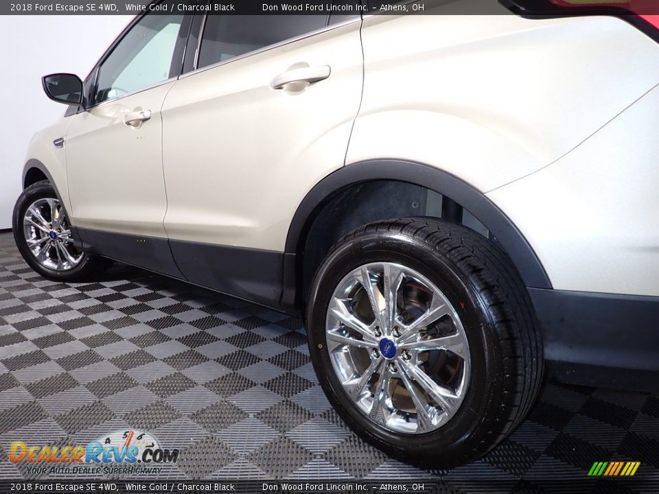 2018 Ford Escape SE 4WD White Gold / Charcoal Black Photo #10