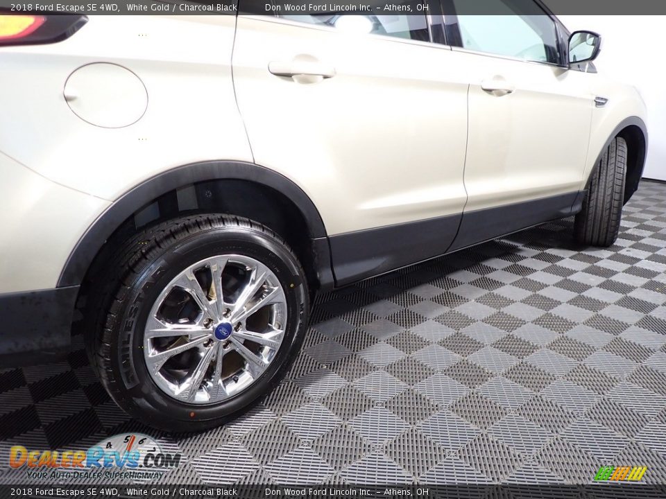 2018 Ford Escape SE 4WD White Gold / Charcoal Black Photo #16