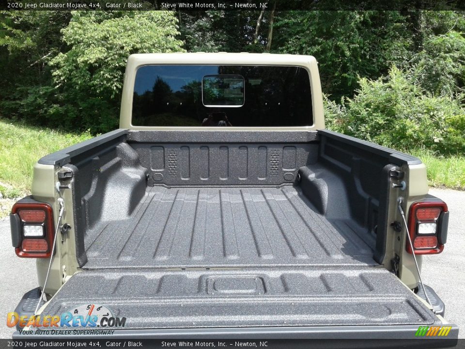 2020 Jeep Gladiator Mojave 4x4 Gator / Black Photo #8