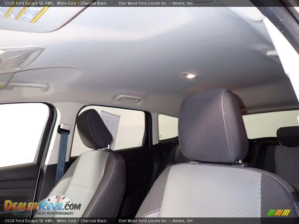 2018 Ford Escape SE 4WD White Gold / Charcoal Black Photo #32