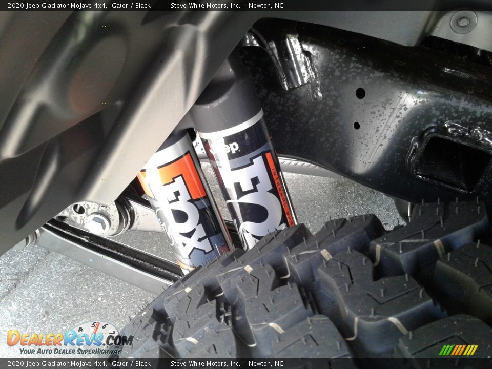 2020 Jeep Gladiator Mojave 4x4 Gator / Black Photo #13