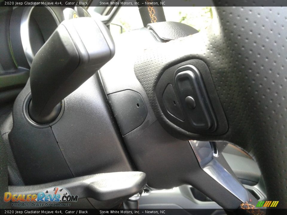 2020 Jeep Gladiator Mojave 4x4 Gator / Black Photo #17
