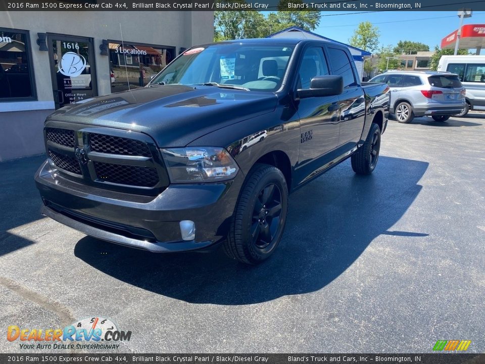 2016 Ram 1500 Express Crew Cab 4x4 Brilliant Black Crystal Pearl / Black/Diesel Gray Photo #2