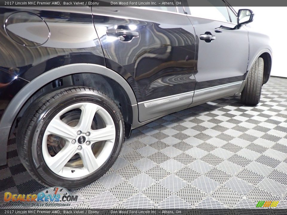 2017 Lincoln MKC Premier AWD Black Velvet / Ebony Photo #17