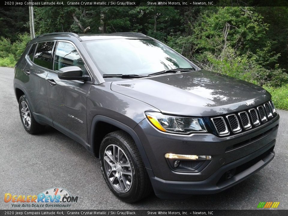 2020 Jeep Compass Latitude 4x4 Granite Crystal Metallic / Ski Gray/Black Photo #4