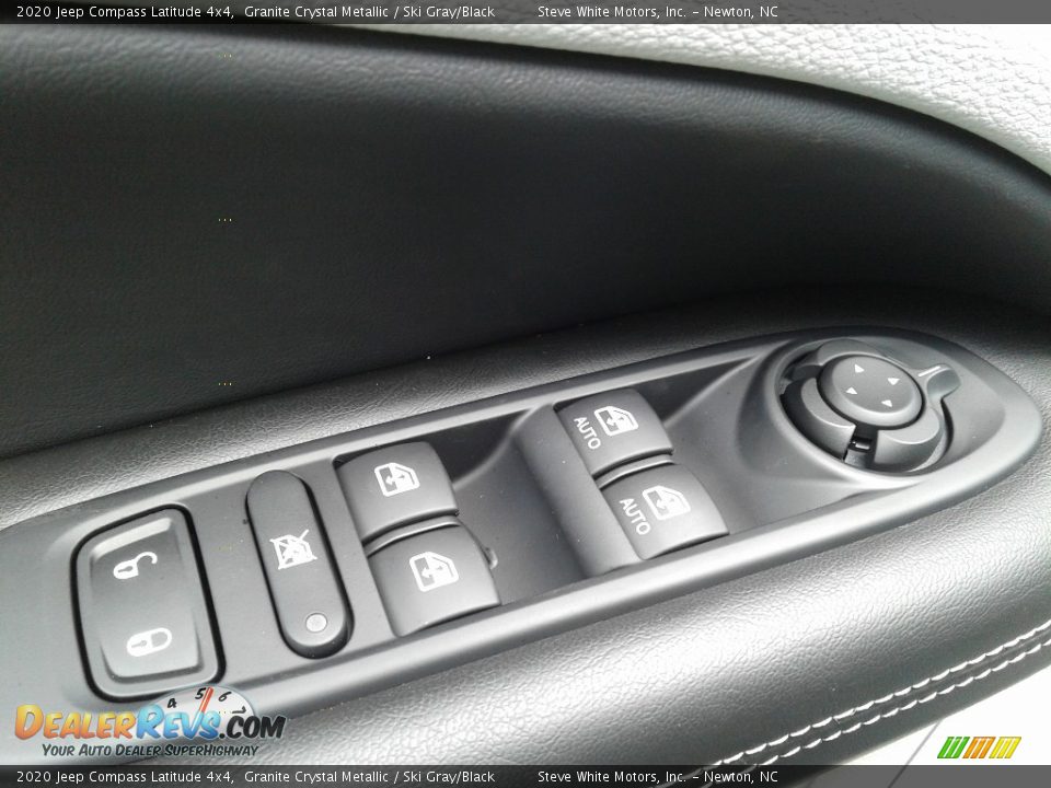 2020 Jeep Compass Latitude 4x4 Granite Crystal Metallic / Ski Gray/Black Photo #11