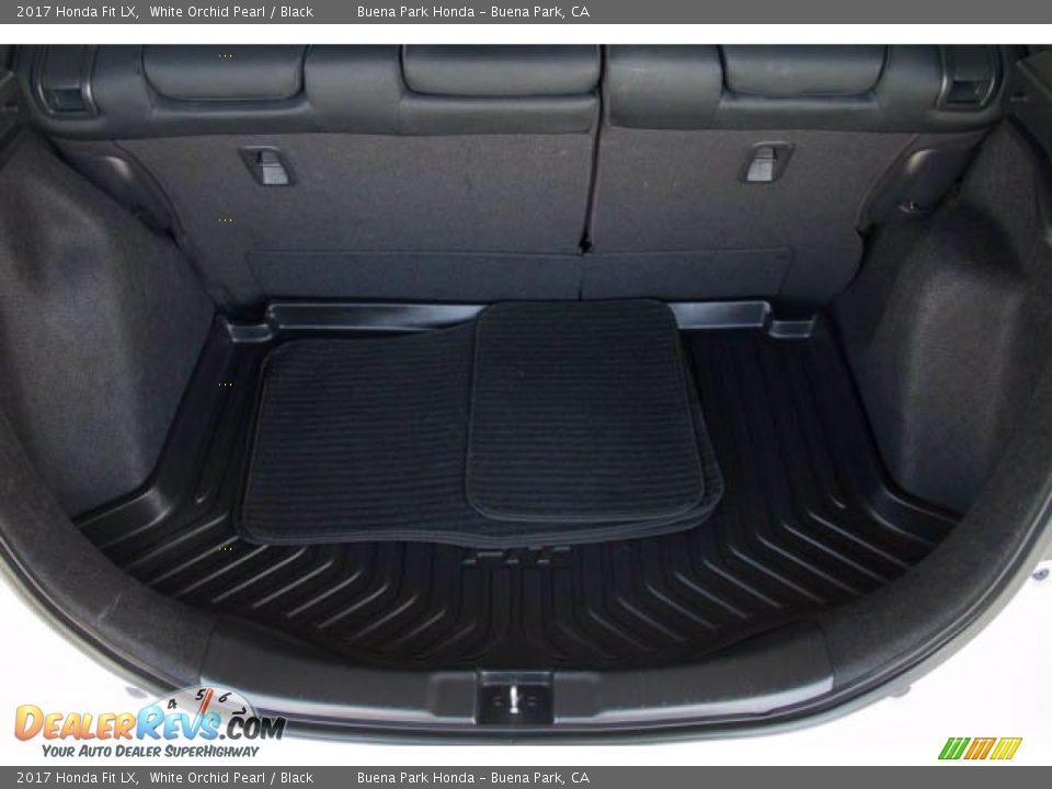 2017 Honda Fit LX White Orchid Pearl / Black Photo #17