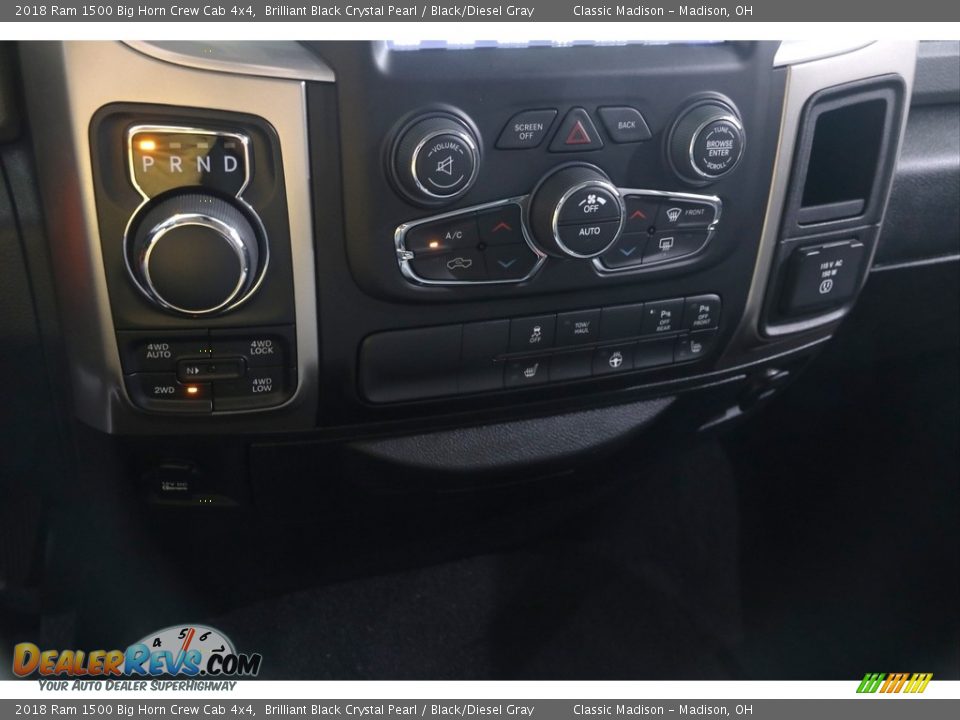 2018 Ram 1500 Big Horn Crew Cab 4x4 Brilliant Black Crystal Pearl / Black/Diesel Gray Photo #17